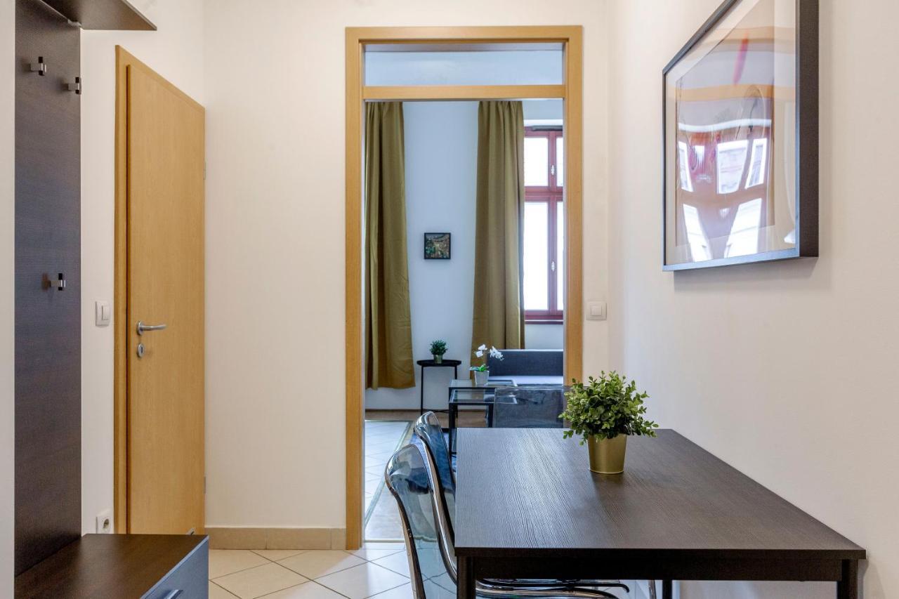Downtown Cozy Home In The Gozsdu Garden Budapest Ngoại thất bức ảnh